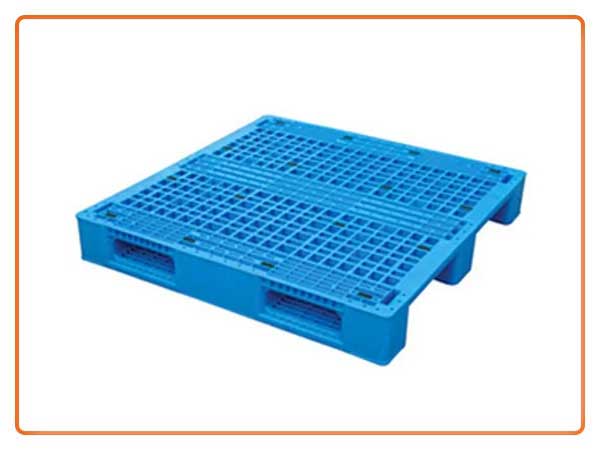 Roto Molded Plastic Pallets